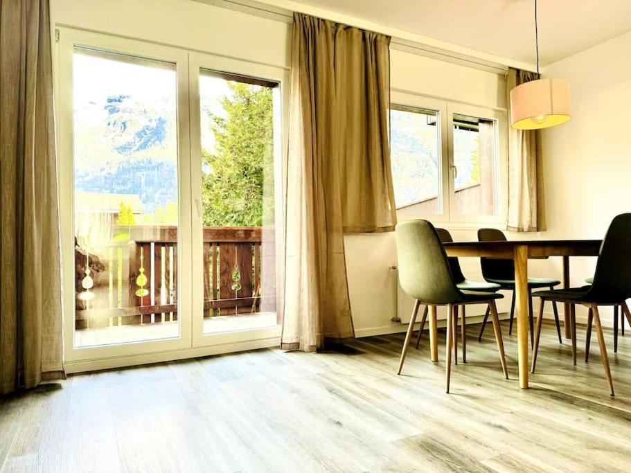 Bellevue & Classy Mountain View Apartment Kandersteg Ngoại thất bức ảnh
